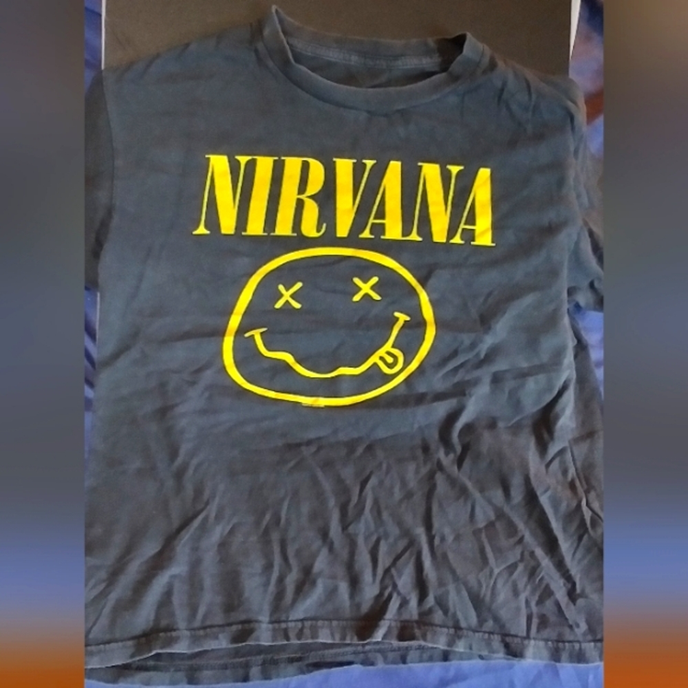 Nirvana smiley face t shirt 2014